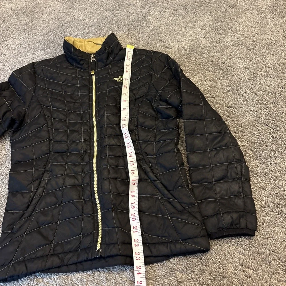 The North Face Girls Thermoball Eco Puffer Jacket Black Gold Size Medium 10/12